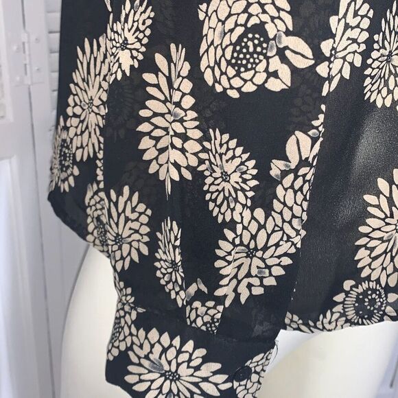 Vintage 90’s Sheer Black Floral All Over Print Button Down Long Sleeve Shirt Siz - Picture 8 of 11